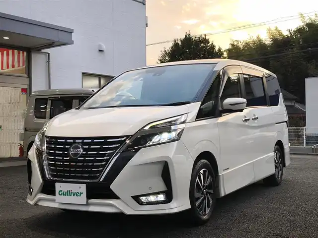 日産 セレナ ハイウェイスター V 熊本県 2019(令1)年 5.6万km ブリリアントホワイトパール 純正10インチナビ/【フルセグTV/Bluetooth/HDMI/CD/DVD】/アラウンドビューモニター/フリップダウンモニター/両側パワースライドドア/プロパイロット/ステアリングスイッチ/パーキングアシスト/コーナーセンサー/電子パーキング/オートホールド/アイドリングストップ/純正16インチアルミホイール/前後ドライブレコーダー/ETC/純正フロアマット/スペアキー/取扱説明書