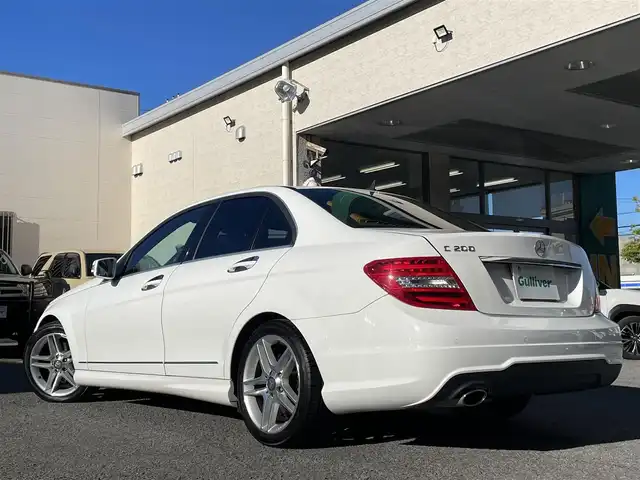 メルセデス・ベンツ Ｃ２００ ブルーエフィシェンシー AVG 和歌山県 2012(平24)年 7万km ポーラホワイト 純正メーカーナビ・Bluetooth・CD・DVD・USB/バックカメラ/HIDヘッドライト/前席パワーシート/ハーフレザーシート/AMG17インチアルミホイール/スマートキー/クルーズコントロール/スペアキー