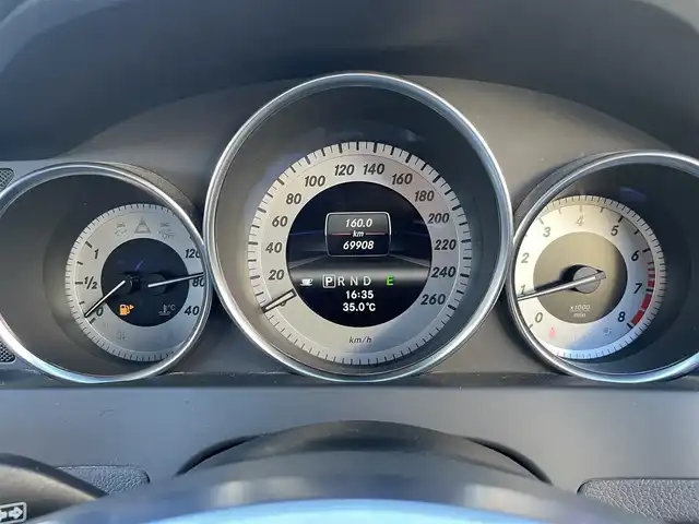 メルセデス・ベンツ Ｃ２００ ブルーエフィシェンシー AVG 和歌山県 2012(平24)年 7万km ポーラホワイト 純正メーカーナビ・Bluetooth・CD・DVD・USB/バックカメラ/HIDヘッドライト/前席パワーシート/ハーフレザーシート/AMG17インチアルミホイール/スマートキー/クルーズコントロール/スペアキー