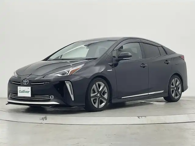 トヨタ プリウス A ツーリングセレクション 宮城県 2019(平31)年 3.7万km アティチュードブラックマイカ 純正ナビ(CD/DVD/BT/フルセグTV/HDMI)/ＴＲＤエアロ(F/S/R)　/RSRダウンサス /バックカメラ/前後コーナーセンサー/トヨタセーフティセンス　/　・レーダークルーズコントロール/　・ブラインドスポットモニター　/　・レーントレーシングアシスト　/　・パーキングサポートブレーキ　/　・プリクラッシュセーフティ　/　・ふらつき警報　/　・ヘッドアップディスプレイ/　・横滑り防止装置　　　/　・オートハイビーム　/オートライト/LEDライト/フォグランプ/純正アルミホイール/サイドバイザ/前席シートヒーター　/運転席パワーシート/レザーシート/レザーステアリング/ステアリングスイッチ/ビルトインETC/純正フロアマット/プッシュスタート/スマートキー/スペアキー