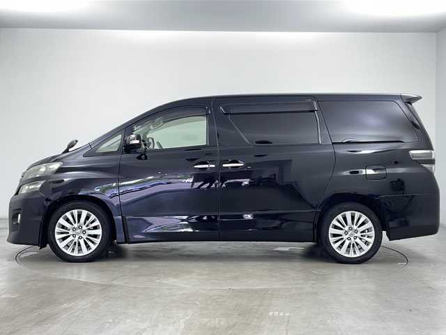 トヨタ ヴェルファイア 2．4Z 道央・札幌 2012(平24)年 12.8万km ブラック ・寒冷地仕様/・社外ナビ&BT&CD&DVD&SD/・両側パワースライドドア/・社外フリップダウンモニター/・バックカメラ/・横滑り防止装置/・フロントワイパーデアイサー/・純正ビルトインETC/・ステアリングスイッチ/・革巻きステアリング/・ドアミラーヒーター/・純正フロアマット/・プッシュスタート/・HIDヘッドライト/・オートライト/・スマートキー/・スペアキー/・社外エンジンスターター