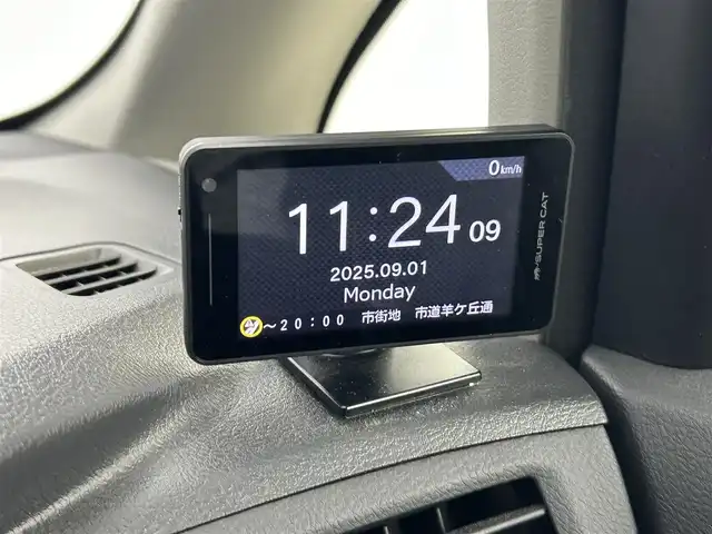 トヨタ ヴェルファイア ハイブリット ZR Gエディション 道央・札幌 2012(平24)年 11.1万km ホワイトパールクリスタルシャイン ・４WD/・純正8インチHDDナビ/　BT/CD/USB/HDD/フルセグ/・純正11インチフリップダウン/・純正ビルトインETC/・バックカメラ/・レーダークルーズコントロール/・衝突軽減ブレーキ/・レーンキープアシスト/・横滑り防止/・両側パワースライドドア/・電動リアゲート/・サンルーフ/・前席シートヒーター/・前席パワーシート/・社外フロアマット/・純正サマー17インチAW/・プッシュスタート/・スマートキー/・オートライト/・フロントフォグライト/・取扱説明書/・保証書