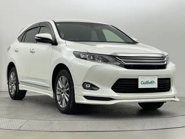 トヨタ ハリアー プレミアム 新潟県 2017(平29)年 2.4万km ホワイトパールクリスタルシャイン レーンキープアシスト/純正エアロ/純正ナビ/　（フルセグTV/BT/CD/DVD/AM/FM）/バックカメラ/パワーバックドア/クルーズコントロール/LEDオートライト/革シート/パワーシート/シートメモリー/純正18インチアルミホイール/ステアリングスイッチ/アイドリングストップ/スマートキー/ビルトインETC