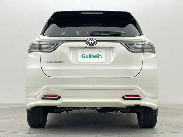 トヨタ ハリアー プレミアム 新潟県 2017(平29)年 2.4万km ホワイトパールクリスタルシャイン レーンキープアシスト/純正エアロ/純正ナビ/　（フルセグTV/BT/CD/DVD/AM/FM）/バックカメラ/パワーバックドア/クルーズコントロール/LEDオートライト/革シート/パワーシート/シートメモリー/純正18インチアルミホイール/ステアリングスイッチ/アイドリングストップ/スマートキー/ビルトインETC