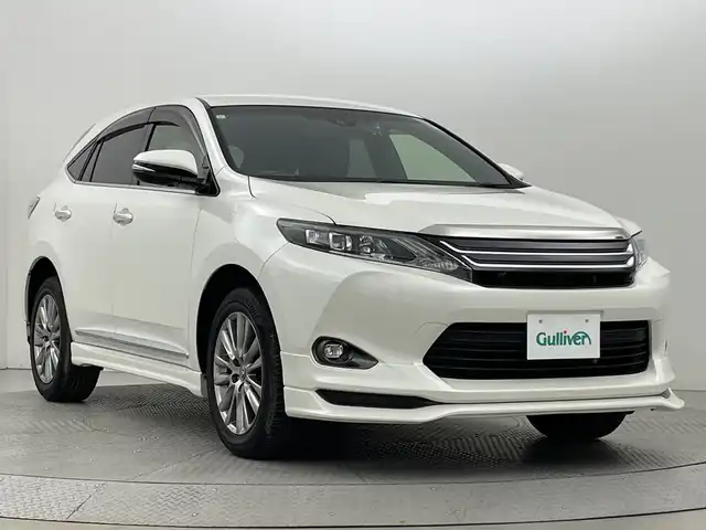 トヨタ ハリアー プレミアム 新潟県 2017(平29)年 2.4万km ホワイトパールクリスタルシャイン レーンキープアシスト/純正エアロ/純正ナビ/　（フルセグTV/BT/CD/DVD/AM/FM）/バックカメラ/パワーバックドア/クルーズコントロール/LEDオートライト/革シート/パワーシート/シートメモリー/純正18インチアルミホイール/ステアリングスイッチ/アイドリングストップ/スマートキー/ビルトインETC