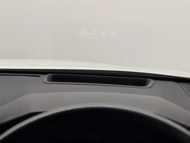 トヨタ ハリアー Z レザーパッケージ 三重県 2023(令5)年 2.3万km プラチナホワイトパールマイカ ガソリン/FF/MTモード付フロアCVT/純正12.3インチナビ/（AM/FM/TV/Bluetooth/USB/iPod/CarPlay/AndroidAuto/Miracast）/【OP】パノラミックビューモニター（床下透過表示機能付）/モデリスタエアロ（F/S/R下）/JBLプレミアムサウンドシステム（9スピーカー＆アンプ）/ドライブレコーダー 前後/ETC2.0/Toyota Safety Sense/●プリクラッシュセーフティ/●レーントレーシングアシスト/●レーダークルコン/●アダプティブハイビーム/●ロードサインアシスト/・ドライバー異常時対応システム/・発進遅れ告知/・ブラインドスポットモニター/・パーキングサポートブレーキ（前後静止物、後方接近車両）/など/装備/・デジタルインナーミラー（前後録画機能付）/・カラーHUD/・ハンズフリーパワーバックドア/・本革シート（黒）/・冷暖シート（D/N）/・ステアリングヒーター/・パワーシート（Dメモリー付8way（4wayランバーサポート付）/N4way）/・オートワイパー/・WORKアルミホイール『LANVEC LM7』20in×9J＋35/・TEIN 全調式車高調『FLEX Z』/・ガナドール 4本出しマフラー GVE-048MPO/など