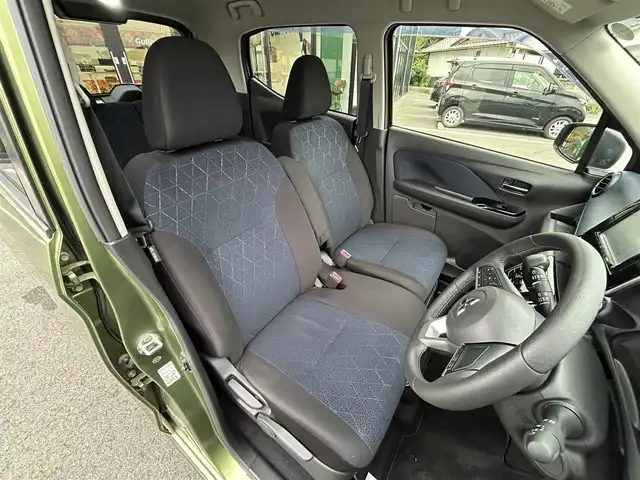 三菱 ｅＫクロス G 愛媛県 2019(令1)年 1.9万km オリーブグリーン チタニウムグレーメタリック/オリ-ブグリーン(U17F28)/e-Assist/KENWOOD7型ナビ/KENWOODツイーター/衝突被害軽減装置/車線逸脱防止装置/オートマチックハイビーム/アイドリングストップ/クリアランスソナー/LEDヘッドライト/前席シートヒーター/電格ミラー/ステアリングリモコン/ヘッドライトレベライザー/ドアバイザー/現状サマー(純正AW)(165/55/R15)/TOYO NANOENERGY/禁煙車