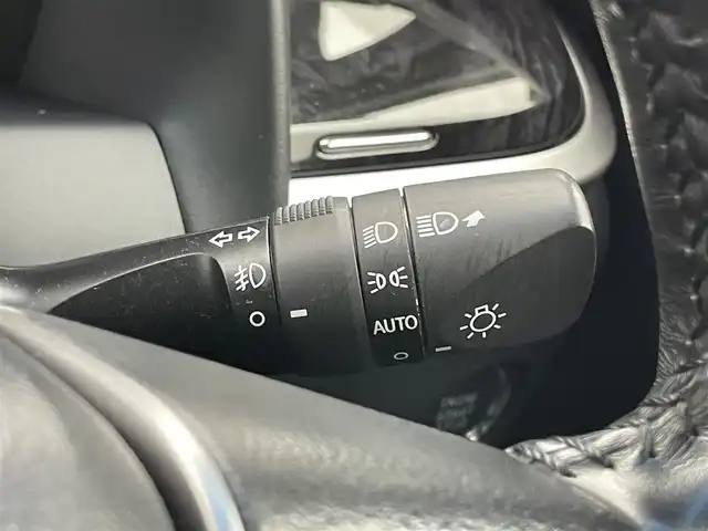 トヨタ アルファード S タイプゴールド 宮城県 2020(令2)年 3.4万km ホワイトパールクリスタルシャイン ナビキット /TVチューナー/バックカメラ/TRDエアロ フロント/スペアキー×1/両側電動ドア/横滑り防止装置/レーンキープアシスト/クルーズコントロール/衝突被害軽減システム/オートマチックハイビーム/オートライト/三眼LEDヘッドライト/パワーバックドア/純正18インチAW/クリアランスソナー/ハーフレザー/オットマン/前方ドライブレコーダー/ETC/保証書/取扱説明書