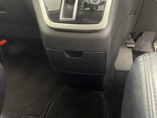 日産 セレナ ハイウェイスターVセレクションⅡ 鹿児島県 2018(平30)年 7.8万km ブリリアントホワイトパール ワンオーナー/純正ナビ/（CD/DVD/BT/フルセグTV）/純正フリップダウンモニター/両側パワースライドドア/アラウンドビューモニター/クルーズコントロール/エマージェンシーブレーキ/レーンディパーチャーアシスト/革調シートカバー/後席サンシェード/純正フロアマット/純正アルミホイール/取説、保証書