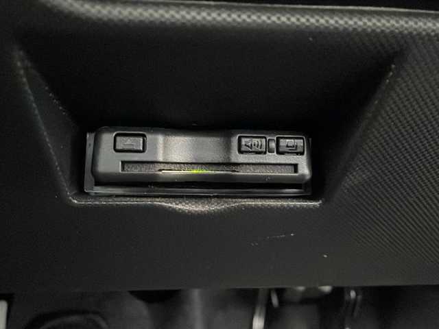 トヨタ ライズ Z 岐阜県 2023(令5)年 0.6万km シャイニングホワイトパール 登録時走行距離5640km/社外SDナビ/フルセグTV/バックカメラ/ドライブレコーダー/シートヒーター/MT付きAT/社外フロアマット/純正アルミホイール/ワンオーナー/禁煙車/プッシュスタート/スマートキー/スペアキー/クルーズコントロール/ETC/USB/Blue tooth/ABS/横滑り防止装置/コーナーセンサー/レーンキープアシスト/盗難防止装置/オートライト/オートマチックハイビーム/LEDヘッドライト/エアバッグ/衝突被害軽減システム/カーテンエアバッグ