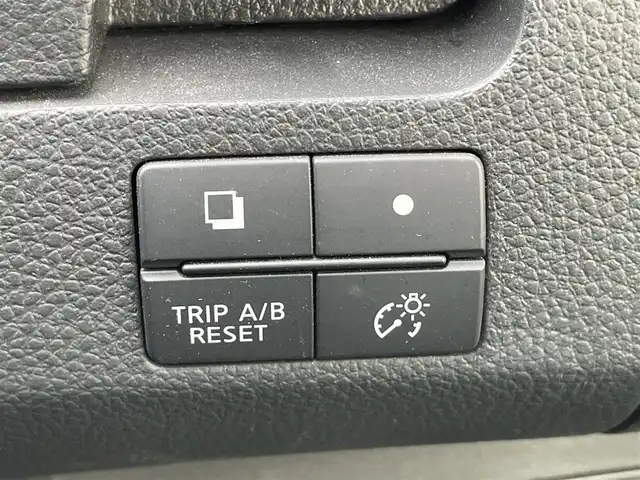 日産 セレナ ハイウェイスター Sハイブリッド 千葉県 2014(平26)年 16.1万km ブリリアントシルバー 衝突軽減ブレーキ/レーンキープアシスト/純正8インチナビ(MM514D-L)/・フルセグ/BT/DVD/CD/バックカメラ/ステアリングスイッチ/クルーズコントロール/ETC/両側パワースライドドア/フォグライト/オートライト
