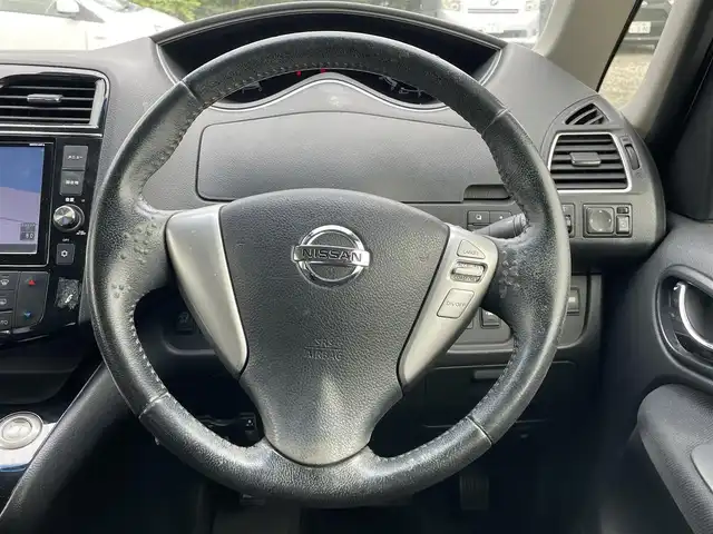 日産 セレナ ハイウェイスター Sハイブリッド 千葉県 2014(平26)年 16.1万km ブリリアントシルバー 衝突軽減ブレーキ/レーンキープアシスト/純正8インチナビ(MM514D-L)/・フルセグ/BT/DVD/CD/バックカメラ/ステアリングスイッチ/クルーズコントロール/ETC/両側パワースライドドア/フォグライト/オートライト
