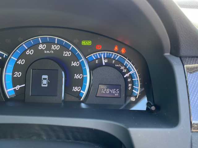 トヨタ カムリ ハイブリット Gパッケージ 島根県 2013(平25)年 12.9万km アティチュードブラックマイカ 社外ナビ（CN-H510WD）/フルセグTV/Bluetooth接続/リアモニター/パワーシートD席/クルーズコントロール/プッシュスタート/スタッドレスタイヤ付きアルミホイール/フォグライト/スペアキー