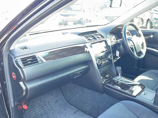 トヨタ カムリ ハイブリット Gパッケージ 島根県 2013(平25)年 12.9万km アティチュードブラックマイカ 社外ナビ（CN-H510WD）/フルセグTV/Bluetooth接続/リアモニター/パワーシートD席/クルーズコントロール/プッシュスタート/スタッドレスタイヤ付きアルミホイール/フォグライト/スペアキー