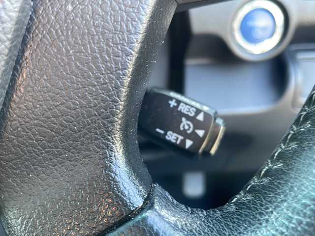 トヨタ カムリ ハイブリット Gパッケージ 島根県 2013(平25)年 12.9万km アティチュードブラックマイカ 社外ナビ（CN-H510WD）/フルセグTV/Bluetooth接続/リアモニター/パワーシートD席/クルーズコントロール/プッシュスタート/スタッドレスタイヤ付きアルミホイール/フォグライト/スペアキー