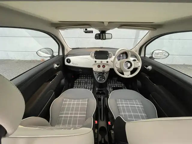 フィアット ５００ ツインエア ラウンジ 千葉県 2021(令3)年 3.1万km ボサノバホワイト ガラスルーフ/BeatsAudioプレミアムサウンド/純正ディスプレイオーディオ/・BT/USB/ラジオ/バックカメラ/ステアリングスイッチ/MTモード/ETC/HIDヘッドライト/フォグライト/キーレスエントリー/純正フロアマット/純正15インチAW