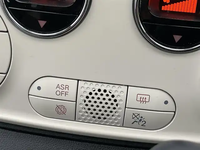 フィアット ５００ ツインエア ラウンジ 千葉県 2021(令3)年 3.1万km ボサノバホワイト ガラスルーフ/BeatsAudioプレミアムサウンド/純正ディスプレイオーディオ/・BT/USB/ラジオ/バックカメラ/ステアリングスイッチ/MTモード/ETC/HIDヘッドライト/フォグライト/キーレスエントリー/純正フロアマット/純正15インチAW