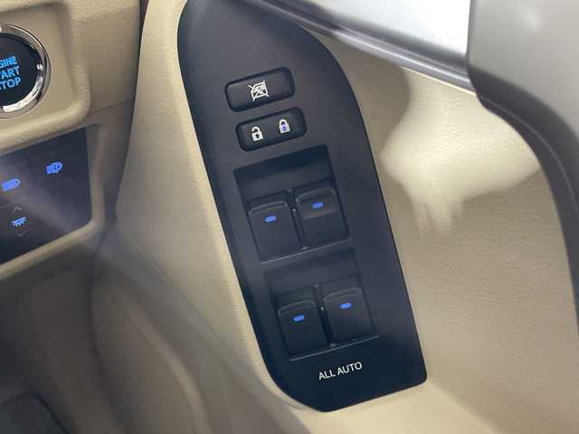 トヨタ ランドクルーザー プラド TX Lパッケージ 福岡県 2023(令5)年 2万km ホワイトパールクリスタルシャイン モデリスタエアロ/サンルーフ/純正ナビゲーション/フルセグテレビ/全方位モニター/TVキッド/パワーシート（D/N）/シートヒーター（D/N）/シートクーラー（D/N)/レーダークルーズコントロール/本革ベージュシート/ルーフレール/オートハイビーム/オートライト/革巻きステアリング/ステアリングスイッチ/ウインカーミラー/ドライブレコーダー前後/コーナーセンサー/ETC
