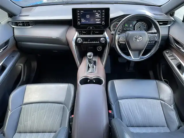 トヨタ ハリアー G 滋賀県 2021(令3)年 4.4万km ブラック 9インチ純正ディスプレイオーディオ/バックカメラ/デジタルインナーミラー/ハーフレザーシート/パワーシート/リアパワーゲート/ブラインドスポットモニター/オートハイビーム/ＬＥＤヘッドライト/前後ドライブレコーダー/ビルトインＥＴＣ/ＭＴモード付ＡＴ