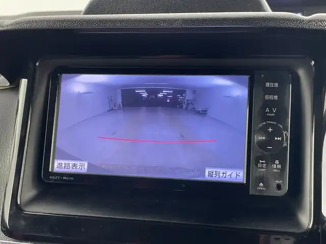 トヨタ ヴォクシー ZS 愛知県 2014(平26)年 10.6万km ブラック 純正7インチナビ/（CD/DVD/Bluetooth/ワンセグTV）/フリップダウンモニター/バックカメラ/シルクブレイズエアロ/ETC/ドライブレコーダー/両側パワースライドドア/18インチアルミホイール/社外シートカバー/プッシュスタート/スマートキー/オートエアコン/オートライト