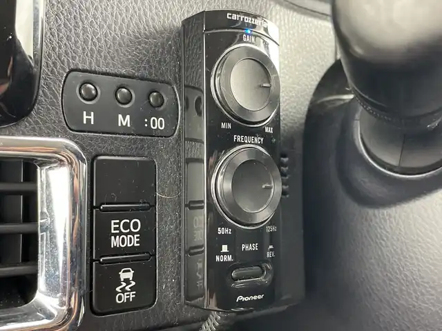 トヨタ ヴォクシー ZS 愛知県 2014(平26)年 10.6万km ブラック 純正7インチナビ/（CD/DVD/Bluetooth/ワンセグTV）/フリップダウンモニター/バックカメラ/シルクブレイズエアロ/ETC/ドライブレコーダー/両側パワースライドドア/18インチアルミホイール/社外シートカバー/プッシュスタート/スマートキー/オートエアコン/オートライト