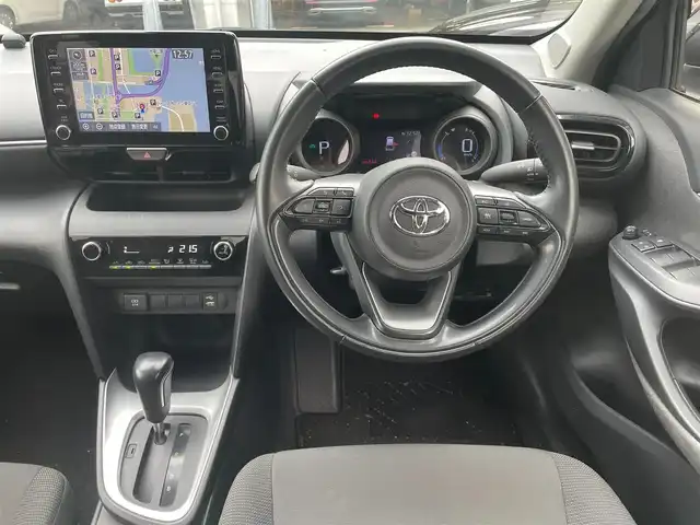 トヨタ ヤリスクロス ハイブリッド G 東京都 2020(令2)年 2.3万km ワインＭ ワンオーナー/純正HDDナビ/360度カメラ/前後ドライブレコーダー/ETC/オートライト