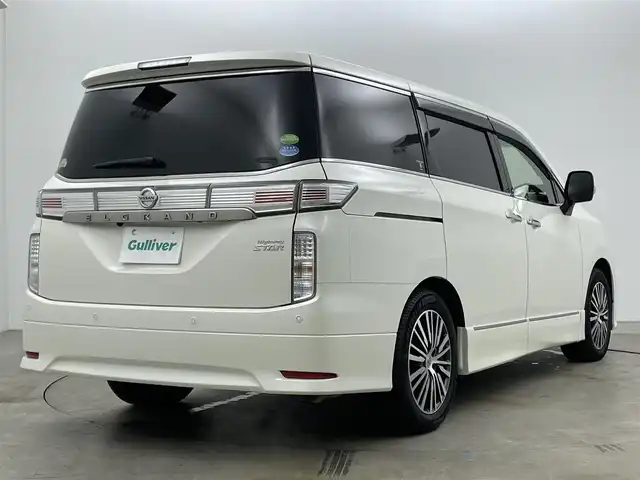 日産 エルグランド 250HWS S アーバンクロム 岡山県 2019(令1)年 7万km ブリリアントホワイトパール 純正10インチナビ /(CD/DVD/フルセグ/BT)/型式：MM519D-L/純正11インチフリップダウンモニター /両側電動スライド /レーダークルーズコントロール /LEDヘッドライト /フォグランプ/オートハイビーム/ビルトインETC /バックカメラ /衝突軽減ブレーキ/前後コーナーセンサー/純正ドライブレコーダー（前）/社外レーダー/社外ツィーター/純正フロアマット/純正アルミホイール/新車保証書/取扱説明書