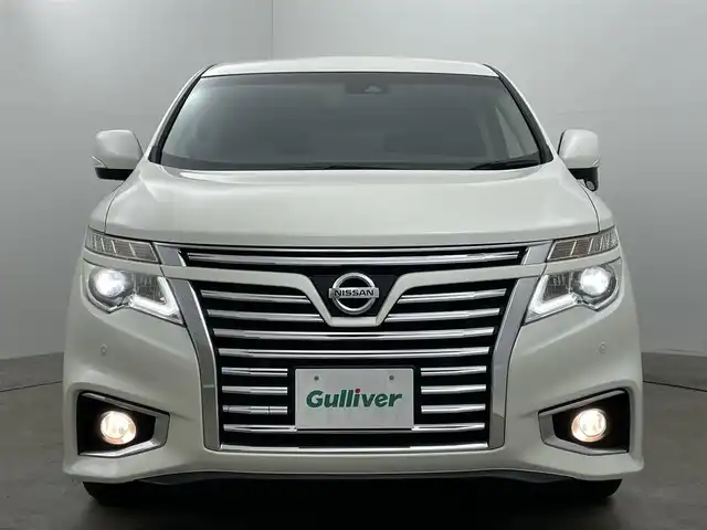 日産 エルグランド 250HWS S アーバンクロム 岡山県 2019(令1)年 7万km ブリリアントホワイトパール 純正10インチナビ /(CD/DVD/フルセグ/BT)/型式：MM519D-L/純正11インチフリップダウンモニター /両側電動スライド /レーダークルーズコントロール /LEDヘッドライト /フォグランプ/オートハイビーム/ビルトインETC /バックカメラ /衝突軽減ブレーキ/前後コーナーセンサー/純正ドライブレコーダー（前）/社外レーダー/社外ツィーター/純正フロアマット/純正アルミホイール/新車保証書/取扱説明書