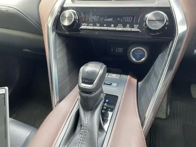 トヨタ ハリアー ハイブリッド G 茨城県 2022(令4)年 8.5万km ホワイトパールクリスタルシャイン ワンオーナー/純正DA/ナビキット/バックカメラ/衝突被害軽減ブレーキ/車線逸脱抑制装置/レーダークルーズコントロール/オートマチックハイビーム/BSM/クリアランスソナー/パワーバックドア/ETC2.0/デジタルインナーミラー（ドラレコ）/純正18インチAW/LEDヘッドライト/スマートキー