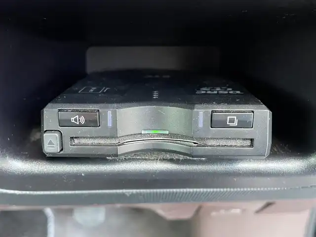 トヨタ スペイド F クイーン 千葉県 2015(平27)年 5.1万km ブラック 純正メモリナビ/(フルセグTV/BT/CD/DVD/FM/AM)/バックカメラ/片側パワースライドドア/横滑り防止装置/ETC/アイドリングストップ/オートライト/ウィンカーミラー/電動格納ミラー/プッシュスタート/スマートキー/フロアマット/ドアバイザー/スペアキー/取扱説明書/保証書