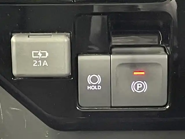 トヨタ ルーミー カスタムG 千葉県 2022(令4)年 1.5万km ブリリアントカッパークリスタルマイカ 禁煙/スマートアシスト/・衝突軽減/・レーンキープ/・コーナーセンサー/・レーダークルーズ/・横滑り防止装置/両側電動ドア　両側パワースライドドア/純正9インチナビ/・型式：NSZT-Y68T/・CD/DVD/Bluetooth/フルセグTV/SD/FM・AM/全方位カメラ　アラウンドビュー/LEDヘッドライト/フォグランプ/オートライト/オートハイビーム/前席シートヒーター/純正14インチアルミホイール/ビルトインETC2.0/スマートキー/プッシュスタート/アイドリングストップ/スペアキー/オートエアコン/純正フロアマット/電動格納ミラー/ステアリングリモコン　ステアリングスイッチ/電動パーキングブレーキ/オートブレーキホールド