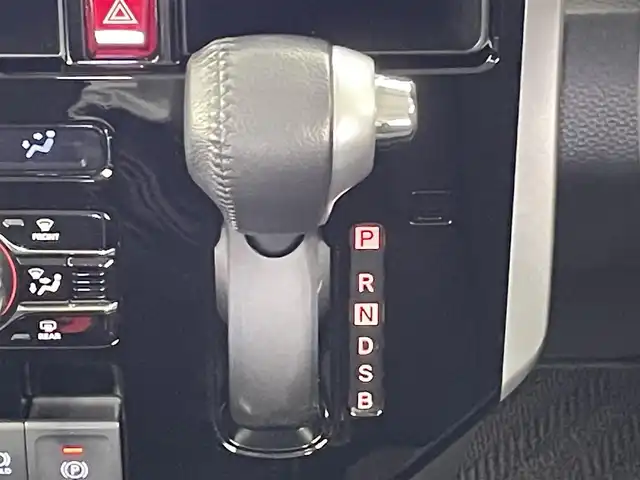 トヨタ ルーミー カスタムG 千葉県 2022(令4)年 1.5万km ブリリアントカッパークリスタルマイカ 禁煙/スマートアシスト/・衝突軽減/・レーンキープ/・コーナーセンサー/・レーダークルーズ/・横滑り防止装置/両側電動ドア　両側パワースライドドア/純正9インチナビ/・型式：NSZT-Y68T/・CD/DVD/Bluetooth/フルセグTV/SD/FM・AM/全方位カメラ　アラウンドビュー/LEDヘッドライト/フォグランプ/オートライト/オートハイビーム/前席シートヒーター/純正14インチアルミホイール/ビルトインETC2.0/スマートキー/プッシュスタート/アイドリングストップ/スペアキー/オートエアコン/純正フロアマット/電動格納ミラー/ステアリングリモコン　ステアリングスイッチ/電動パーキングブレーキ/オートブレーキホールド