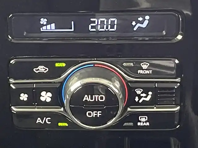 トヨタ ルーミー カスタムG 千葉県 2022(令4)年 1.5万km ブリリアントカッパークリスタルマイカ 禁煙/スマートアシスト/・衝突軽減/・レーンキープ/・コーナーセンサー/・レーダークルーズ/・横滑り防止装置/両側電動ドア　両側パワースライドドア/純正9インチナビ/・型式：NSZT-Y68T/・CD/DVD/Bluetooth/フルセグTV/SD/FM・AM/全方位カメラ　アラウンドビュー/LEDヘッドライト/フォグランプ/オートライト/オートハイビーム/前席シートヒーター/純正14インチアルミホイール/ビルトインETC2.0/スマートキー/プッシュスタート/アイドリングストップ/スペアキー/オートエアコン/純正フロアマット/電動格納ミラー/ステアリングリモコン　ステアリングスイッチ/電動パーキングブレーキ/オートブレーキホールド