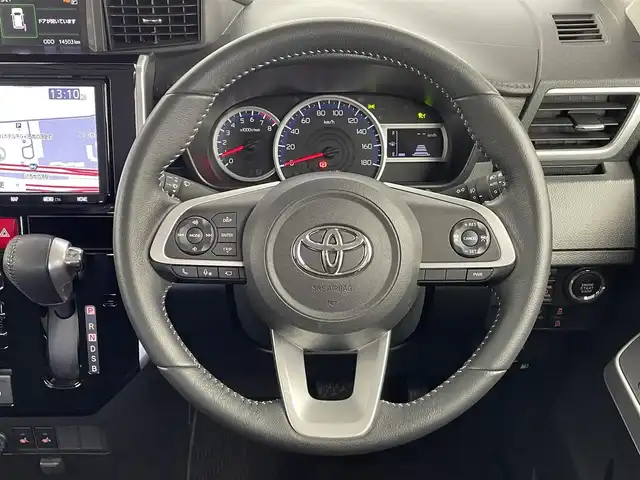 トヨタ ルーミー カスタムG 千葉県 2022(令4)年 1.5万km ブリリアントカッパークリスタルマイカ 禁煙/スマートアシスト/・衝突軽減/・レーンキープ/・コーナーセンサー/・レーダークルーズ/・横滑り防止装置/両側電動ドア　両側パワースライドドア/純正9インチナビ/・型式：NSZT-Y68T/・CD/DVD/Bluetooth/フルセグTV/SD/FM・AM/全方位カメラ　アラウンドビュー/LEDヘッドライト/フォグランプ/オートライト/オートハイビーム/前席シートヒーター/純正14インチアルミホイール/ビルトインETC2.0/スマートキー/プッシュスタート/アイドリングストップ/スペアキー/オートエアコン/純正フロアマット/電動格納ミラー/ステアリングリモコン　ステアリングスイッチ/電動パーキングブレーキ/オートブレーキホールド