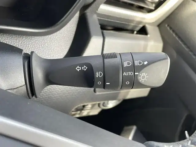 トヨタ ルーミー カスタムG 千葉県 2022(令4)年 1.5万km ブリリアントカッパークリスタルマイカ 禁煙/スマートアシスト/・衝突軽減/・レーンキープ/・コーナーセンサー/・レーダークルーズ/・横滑り防止装置/両側電動ドア　両側パワースライドドア/純正9インチナビ/・型式：NSZT-Y68T/・CD/DVD/Bluetooth/フルセグTV/SD/FM・AM/全方位カメラ　アラウンドビュー/LEDヘッドライト/フォグランプ/オートライト/オートハイビーム/前席シートヒーター/純正14インチアルミホイール/ビルトインETC2.0/スマートキー/プッシュスタート/アイドリングストップ/スペアキー/オートエアコン/純正フロアマット/電動格納ミラー/ステアリングリモコン　ステアリングスイッチ/電動パーキングブレーキ/オートブレーキホールド