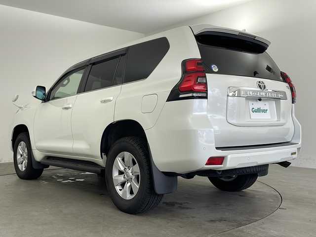 トヨタ ランドクルーザー プラド TX Lパッケージ 兵庫県 2020(令2)年 3.5万km ホワイトパールクリスタルシャイン ・純正ナビ/フルセグ/Ｂｌｕｅｔｏｏｔｈ/CD/DVD/・前後ドライブレコーダー/・レザーシート/・シートヒーター/・シートベンチレーション/・パワーシート/・トヨタセーフティセンス/・プリクラッシュセーフティ/・レーンディパーチャーアラート/・クリアランスソナー/・レーダークルーズコントロール/・ヘッドライトウォッシャー/・IDULUP/・ＬＥＤライト/・オートライト/・バックカメラ　/・スマートキー/・プッシュスタート/・ディーゼルターボ車/・純正ビルトインETC