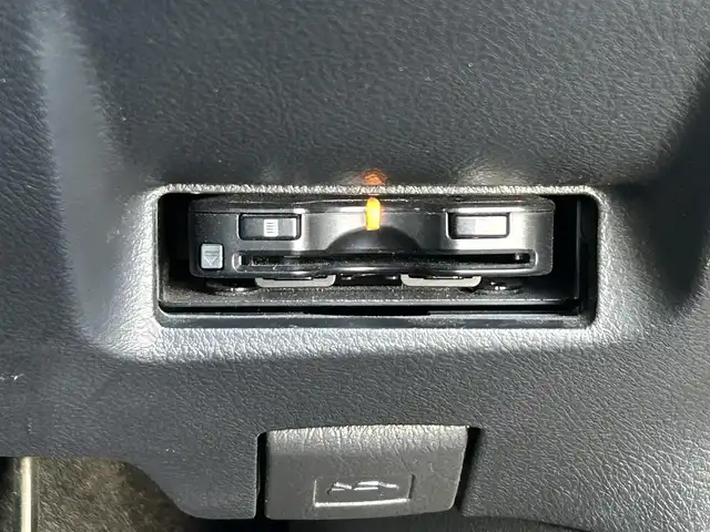 トヨタ ウィッシュ 1．8S 静岡県 2012(平24)年 12.6万km ブラック SDナビ（AM/FM/CD/DVD/TV/AUX/USB）/バックカメラ/ビルトインETC/パドルシフト