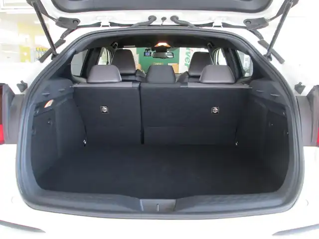 トヨタ Ｃ－ＨＲ G－T 千葉県 2020(令2)年 1.5万km ブラック/ホワイトパールクリスタルシャイン 2トーン 純正ディスプレイオーディオ(ナビ機能有)/バックカメラ/純正オーディオ【フルセグTV/BT/USB】/Toyota Safety Sense/LEDヘッドライト&LEDフォグランプ/レーダークルーズコントロール/LDA/ブラインドスポットモニター/ナビ連動ステアリングスイッチ/ハーフレザーシート/社外前後ドライブレコーダー/ビルトインETC2.0、スペアキー/取扱説明書/ナビ取扱説明書/新車時保証書/トヨタ整備記録簿(R3/5/6)