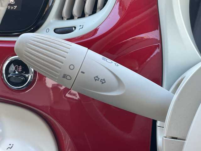 フィアット ５００ 1．2 ポップ 静岡県 2019(令1)年 4.8万km ロッソ・オフィチーナ Uコネクト（Bluetooth、USB）　/Cityモード　/ステアリングスイッチ　/革巻きステアリング　/グレンチェック柄シート/ETC　/リモコンキー　/スペアキー　/保証書　/取説