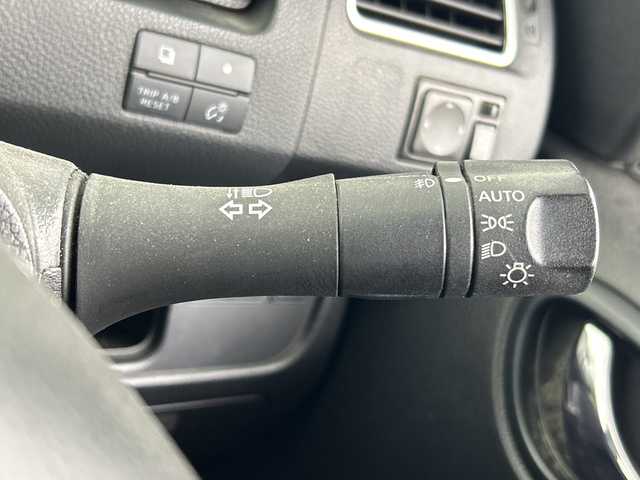 日産 セレナ ハイウェイスター 埼玉県 2011(平23)年 7万km ブリリアントホワイトパール 社外フリップダウンモニター/純正ナビ/　(Bluetooth/CD/DVD/iPod/USB/VTR/FM/AM)/フルセグテレビ/バックカメラ/ビルトインETC/両側パワースライドドア/クルーズコントロール/横滑り防止装置/オートキセノンライト/フォグランプ/プッシュスタート/ロールサンシェード/アイドリングストップ/社外フロアマット/純正16インチアルミホイール