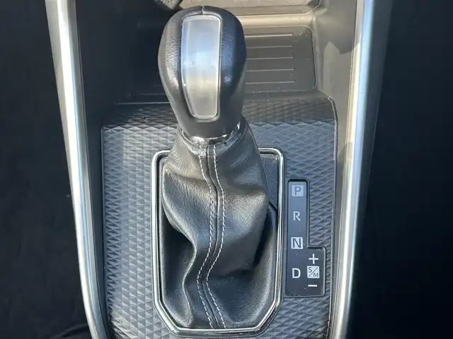 トヨタ ライズ Z 岡山県 2020(令2)年 5.8万km ブラックマイカメタリック/シャイニングホワイトパール 登録時走行距離57562km/純正ナビ：NSZT-W68T/(AM/FM/SD/DISC/TV/Bluetooth)/モデリスタエアロ/スマートアシスト/・衝突回避支援ブレーキ機能/・衝突警報機能/・車線逸脱警報機能/・誤発進抑制制御機能/・先行車発進お知らせ機能/・オートハイビーム /パノラマモニター/レーダークルーズコントロール/ブラインドスポットモニター/シートヒーター(D+N席)/スペアキー×1/ビルトインETC/ドライブレコーダー/プッシュスタート/スマートキー