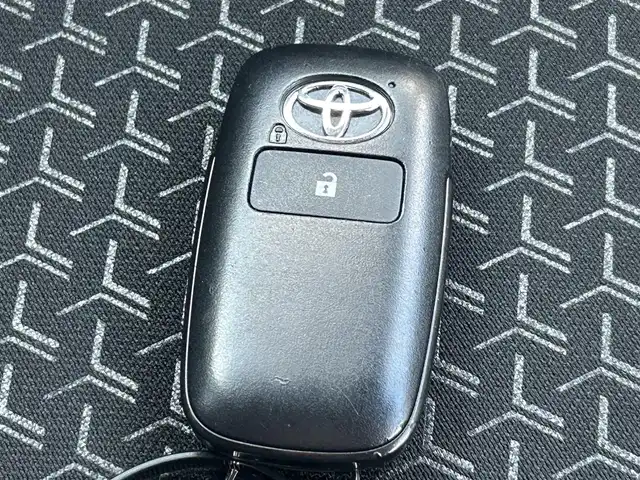 トヨタ ライズ Z 岡山県 2020(令2)年 5.8万km ブラックマイカメタリック/シャイニングホワイトパール 登録時走行距離57562km/純正ナビ：NSZT-W68T/(AM/FM/SD/DISC/TV/Bluetooth)/モデリスタエアロ/スマートアシスト/・衝突回避支援ブレーキ機能/・衝突警報機能/・車線逸脱警報機能/・誤発進抑制制御機能/・先行車発進お知らせ機能/・オートハイビーム /パノラマモニター/レーダークルーズコントロール/ブラインドスポットモニター/シートヒーター(D+N席)/スペアキー×1/ビルトインETC/ドライブレコーダー/プッシュスタート/スマートキー