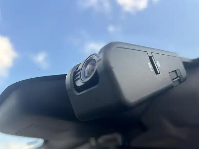 トヨタ ライズ Z 岡山県 2020(令2)年 5.8万km ブラックマイカメタリック/シャイニングホワイトパール 登録時走行距離57562km/純正ナビ：NSZT-W68T/(AM/FM/SD/DISC/TV/Bluetooth)/モデリスタエアロ/スマートアシスト/・衝突回避支援ブレーキ機能/・衝突警報機能/・車線逸脱警報機能/・誤発進抑制制御機能/・先行車発進お知らせ機能/・オートハイビーム /パノラマモニター/レーダークルーズコントロール/ブラインドスポットモニター/シートヒーター(D+N席)/スペアキー×1/ビルトインETC/ドライブレコーダー/プッシュスタート/スマートキー