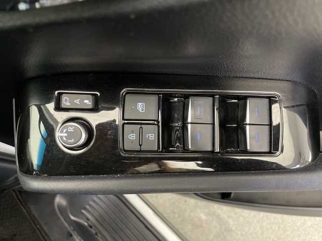 トヨタ アルファード S タイプゴールドⅡ 長野県 2021(令3)年 3.8万km ホワイトパールクリスタルシャイン 4WD/純正メモリナビ&CD&DVD&USB&BT/トヨタセーフティセンス/アダプティブクルーズコントロール/レーントレーシングアシスト/プリクラッシュセーフティ/クリアランスソナー/パーキングサポートブレーキ/ロードサインアシスト/オートマチックハイビーム/アイドリングストップ/先行車発進告知/両側パワースライドドア/パワーバックドア/ハーフレザーシート/ステアリングスイッチ/ウォークスルー/オットマン/バックカメラ/ビルトインETC/LEDヘッドライト/オートライト/フロントフォグランプ/リアフォグランプ/電動格納ミラー/ウィンカーミラー/電動ホールド/オートホールド/純正18インチAW装着/社外フロアマット/純正ドアバイザー/プッシュスタート/スマートキー