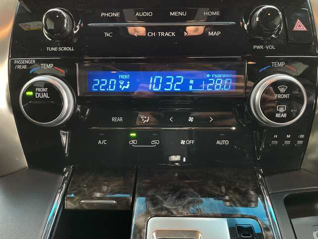 トヨタ アルファード S タイプゴールドⅡ 長野県 2021(令3)年 3.8万km ホワイトパールクリスタルシャイン 4WD/純正メモリナビ&CD&DVD&USB&BT/トヨタセーフティセンス/アダプティブクルーズコントロール/レーントレーシングアシスト/プリクラッシュセーフティ/クリアランスソナー/パーキングサポートブレーキ/ロードサインアシスト/オートマチックハイビーム/アイドリングストップ/先行車発進告知/両側パワースライドドア/パワーバックドア/ハーフレザーシート/ステアリングスイッチ/ウォークスルー/オットマン/バックカメラ/ビルトインETC/LEDヘッドライト/オートライト/フロントフォグランプ/リアフォグランプ/電動格納ミラー/ウィンカーミラー/電動ホールド/オートホールド/純正18インチAW装着/社外フロアマット/純正ドアバイザー/プッシュスタート/スマートキー