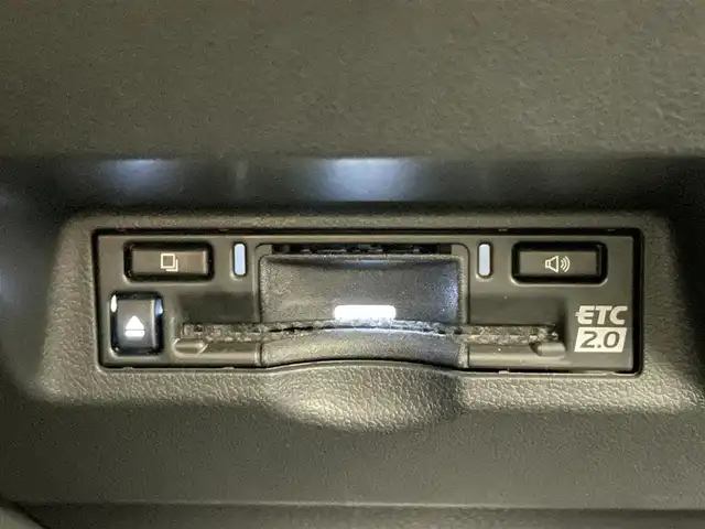 トヨタ アルファード Z 愛知県 2024(令6)年 1.8万km プラチナホワイトパールマイカ 純正１４型ナビ　独立ムーンルーフ　モデリスタエアロ　モデリスタマフラー　ユニバーサルステップ　デジタルインナーミラー　黒革　シートヒーター　前後ドラレコ　セーフティセンス　衝突軽減　追従クルコン　ＢＳＭ　ワイヤレス充電　ナノイーXエアコン　パワーバックドア　両側パワースライドドア　LEDオートライト　フォグランプ　コーナーセンサー　オットマン　ETC２．０　ステアリングヒーター　シートベンチレーション　コーナーセンサー　保証書　取説　ワンオーナー