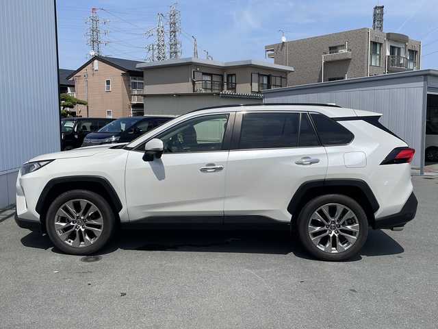 トヨタ ＲＡＶ４ G Zパッケージ 三重県 2019(令1)年 3.7万km ホワイトパールクリスタルシャイン 純正９型ナビ　フルセグＴＶ　Bluetooth対応　衝突軽減ブレーキ　レーンキープ　追従型クルーズコントロール　BSM　標識認識　デジタルインナーミラー　ビルトインETC　電動リアゲート　パワーシート　シートヒーター　ステアリングヒーター　シートメモリー　純正アルミ19インチ　オートライト　サイドエアバック　LEDヘッドライト　フォグランプ