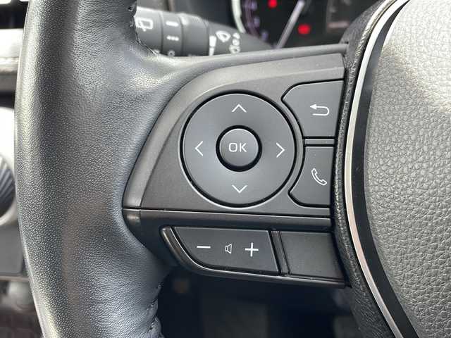 トヨタ ＲＡＶ４ G Zパッケージ 三重県 2019(令1)年 3.7万km ホワイトパールクリスタルシャイン 純正９型ナビ　フルセグＴＶ　Bluetooth対応　衝突軽減ブレーキ　レーンキープ　追従型クルーズコントロール　BSM　標識認識　デジタルインナーミラー　ビルトインETC　電動リアゲート　パワーシート　シートヒーター　ステアリングヒーター　シートメモリー　純正アルミ19インチ　オートライト　サイドエアバック　LEDヘッドライト　フォグランプ