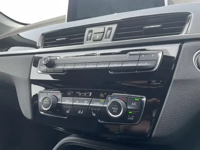 ＢＭＷ Ｘ１ xDrive 18d xライン 栃木県 2019(令1)年 2.3万km メディテラニアンブルー インテリジェントセーフティ/ヘッドアップディスプレイ/アクティブクルーズコントロール/パークディスタンスコントロール/ナビ /バックカメラ/ミラーETC/ドライブレコーダー/パワーバックドア/ハーフレザー /シートヒーター /LEDヘッドライト/オートライト/コンフォートアクセス