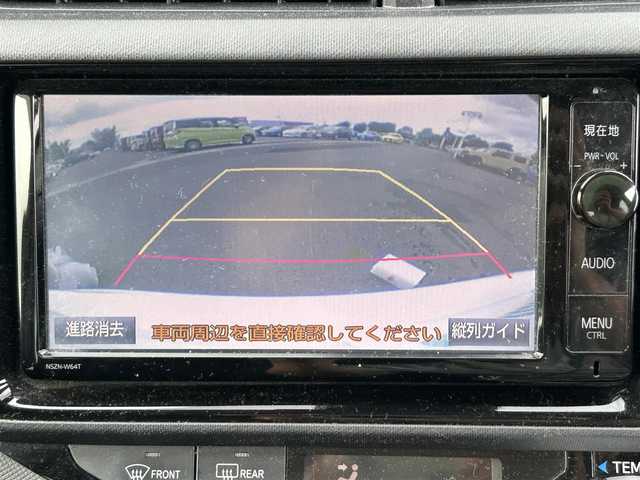 トヨタ アクア S スタイルブラック 栃木県 2016(平28)年 7.4万km ライムホワイトパールクリスタルシャイン トヨタセーフティセンス/純正メモリナビ/フルセグTV/DVD/Bluetooth/バックカメラ/ETC/シートヒーター/nanoe/スマートキー/プッシュEgスタート/オートライト/オートハイビーム/純正ホイール＋ホイールキャップ＋サマータイヤ積込/メッキドアハンドル/ウィンカーミラー/社外15インチAW/保証書/取説